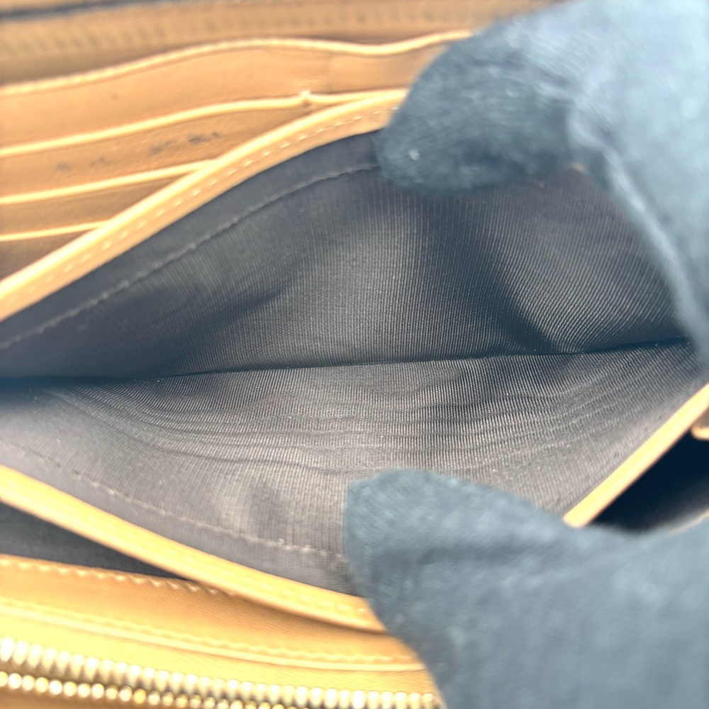 Gucci Guccisima Zip Around Wallet - Picture 7 of 11